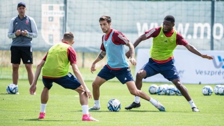 Sajtónyilvános Vidi edzés -  intenzívebb futballt szeretnének játszatni